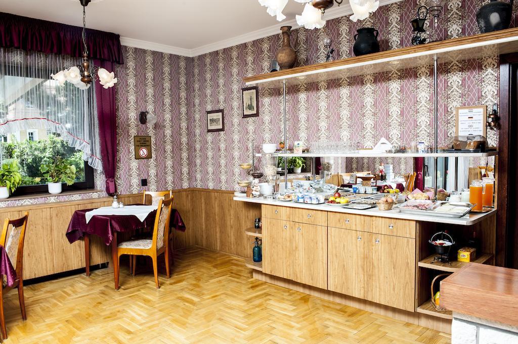 Beatrix Hotel Budapest Exterior photo
