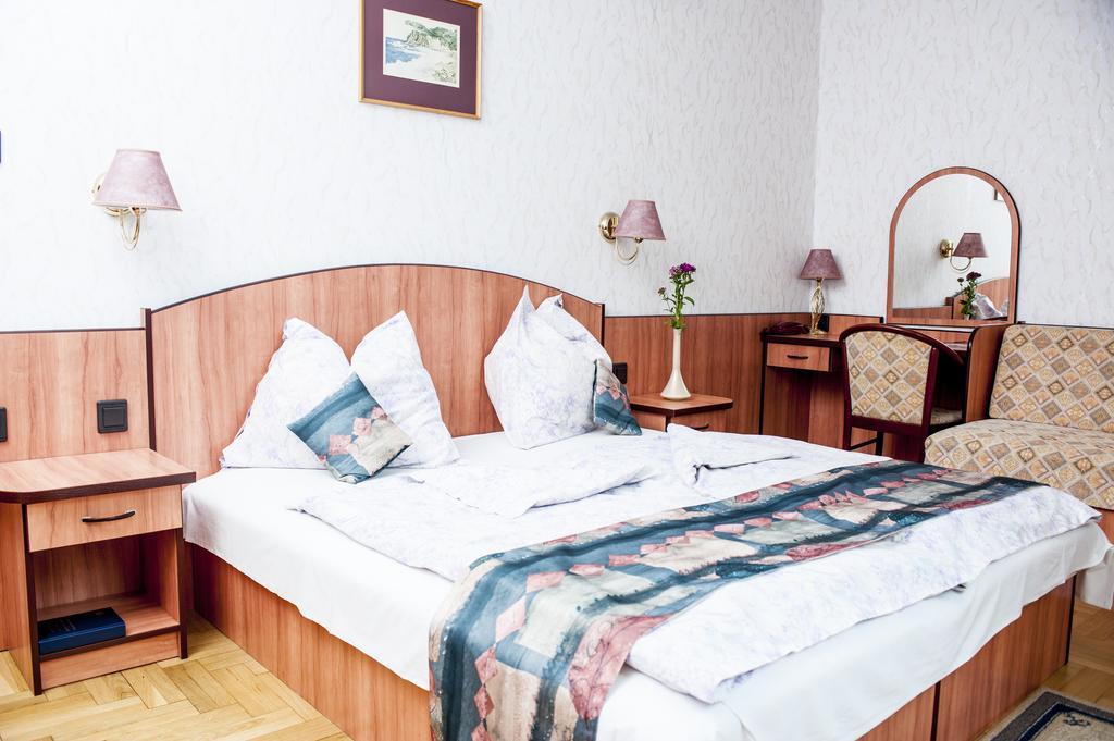 Beatrix Hotel Budapest Room photo